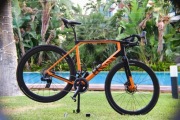 Grail Cf Slx 8 Etap L - Гравій, Дорога